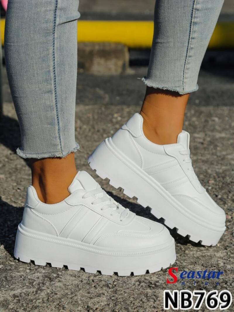 Buty sportowe damskie Roz 36-41 / 12 par 1